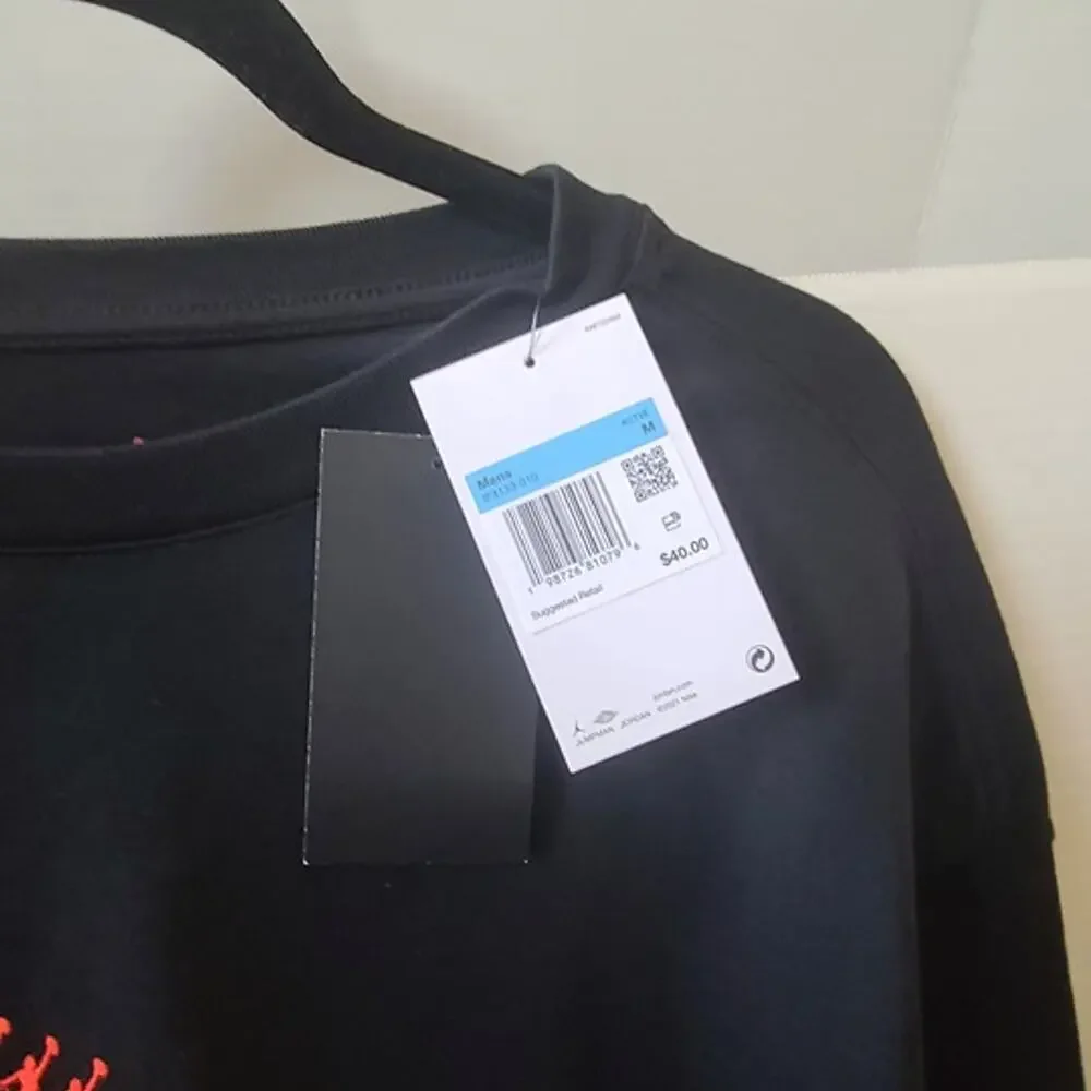 Brand: Jordan (Nike) Collection: Flight Essentials Style: Oversized Crewneck T-S